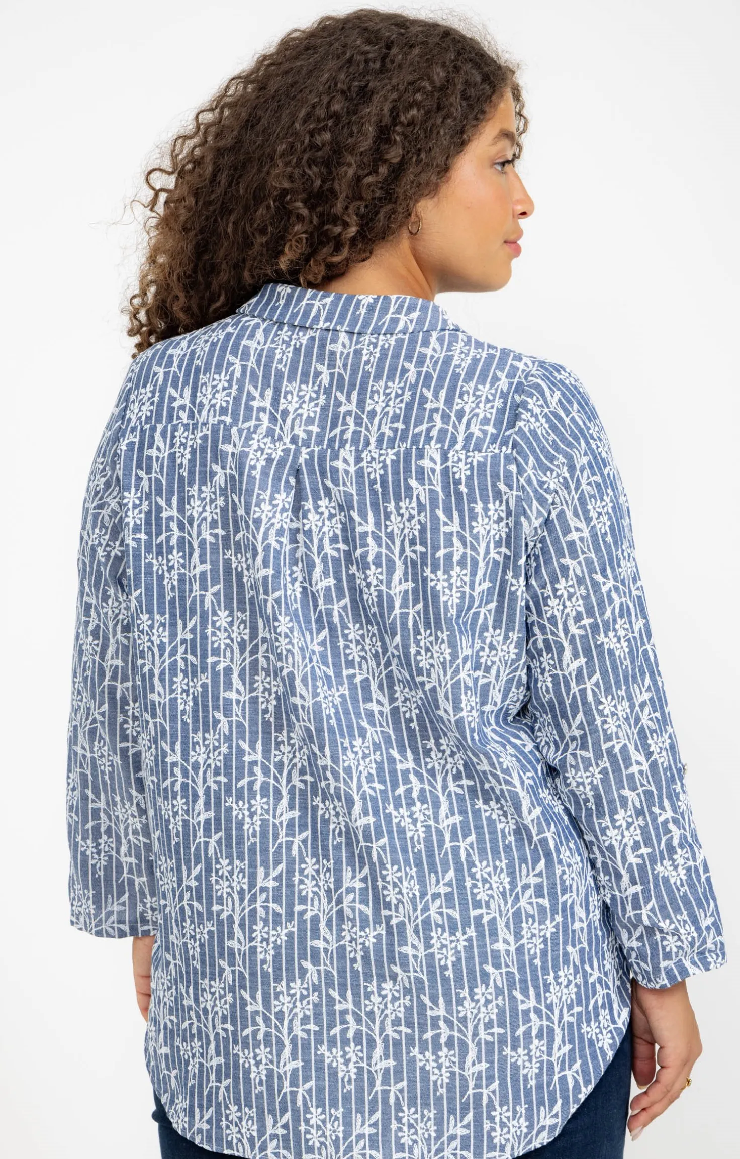 Chemise rayée effet brodé