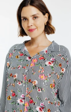Chemise rayée et fleurie