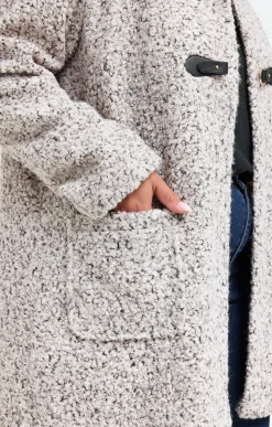 Manteau à capuche en bouclette