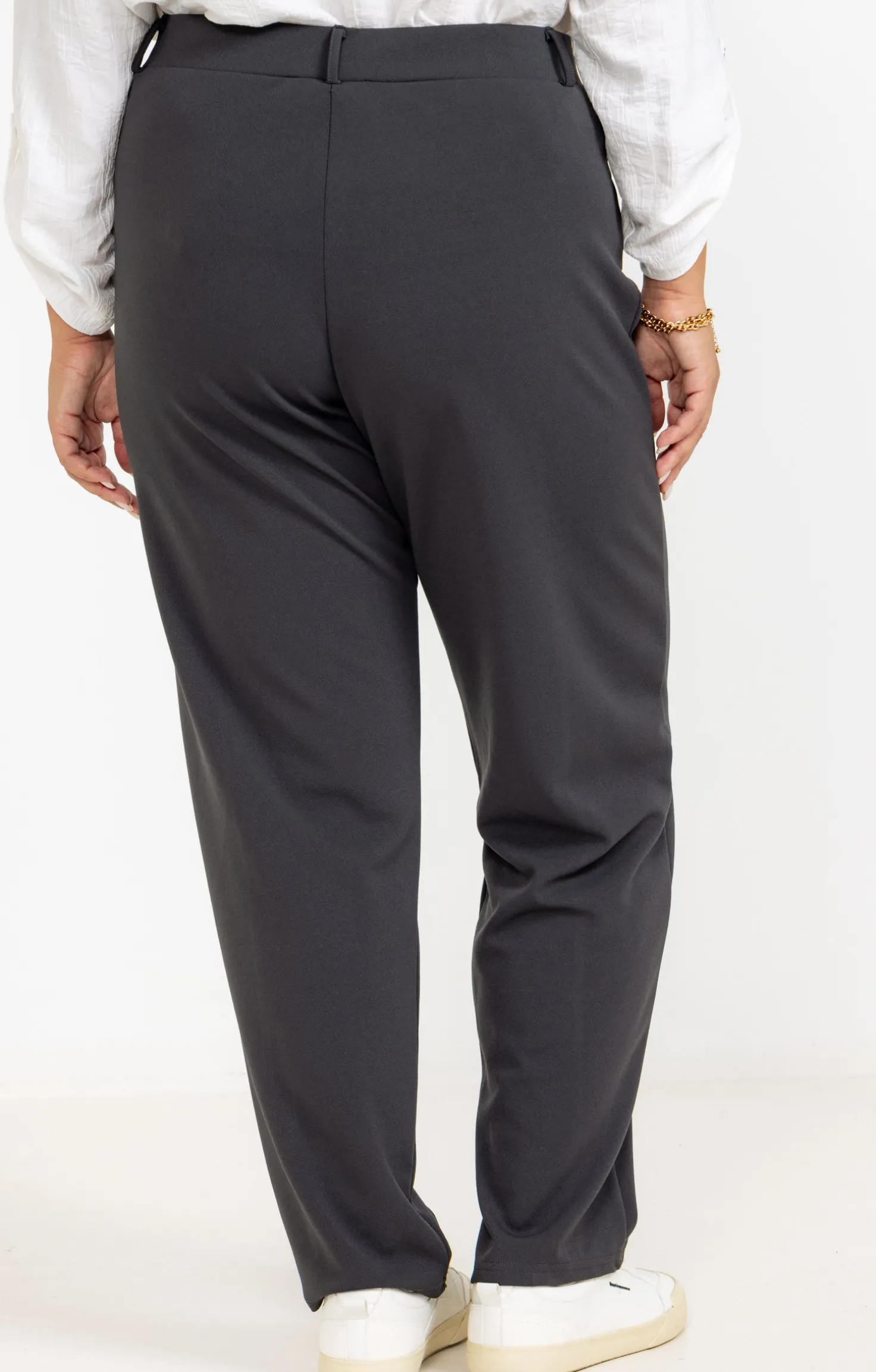 Pantalon droit avec boutons