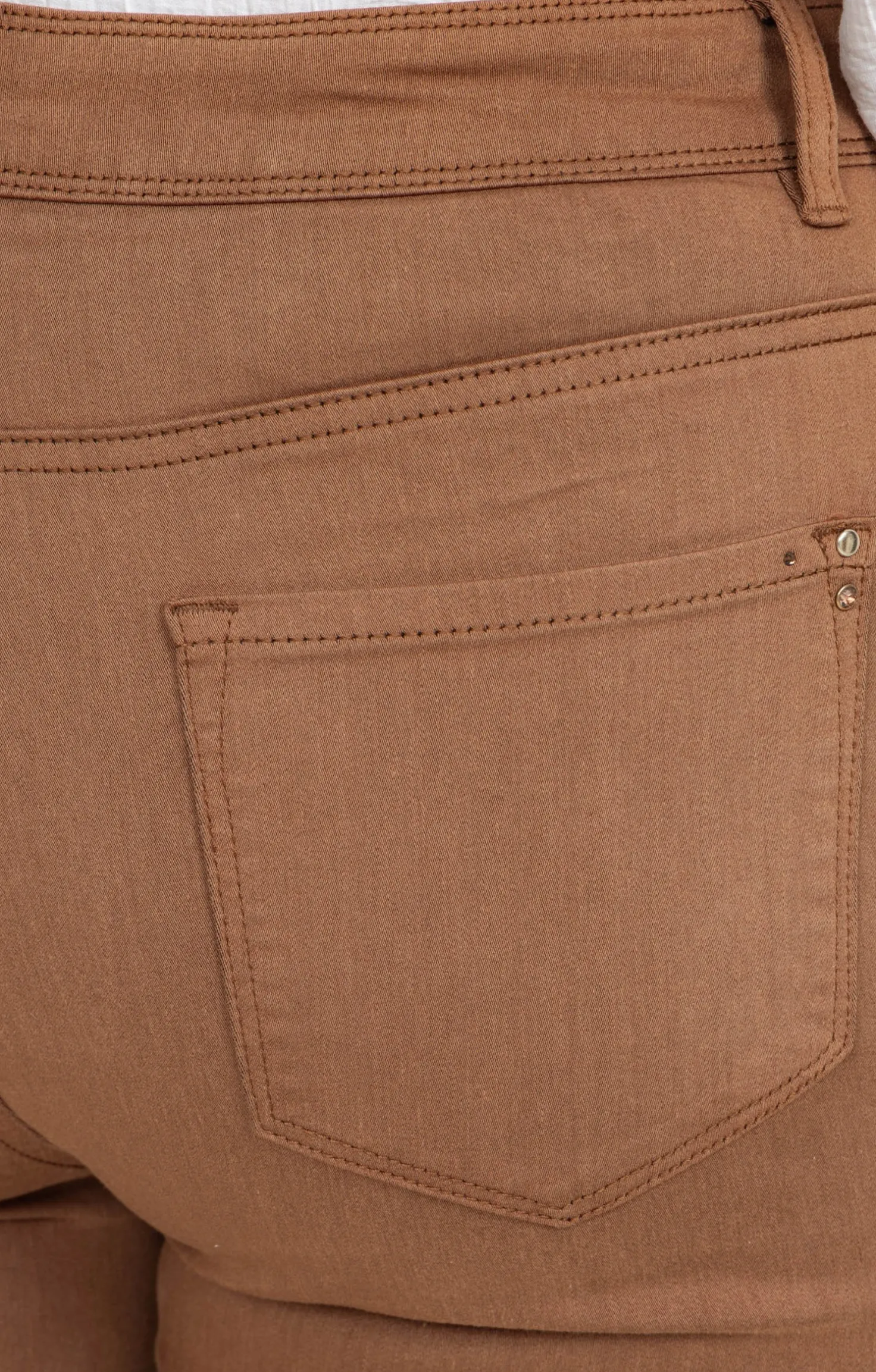 Pantalon droit effet satin