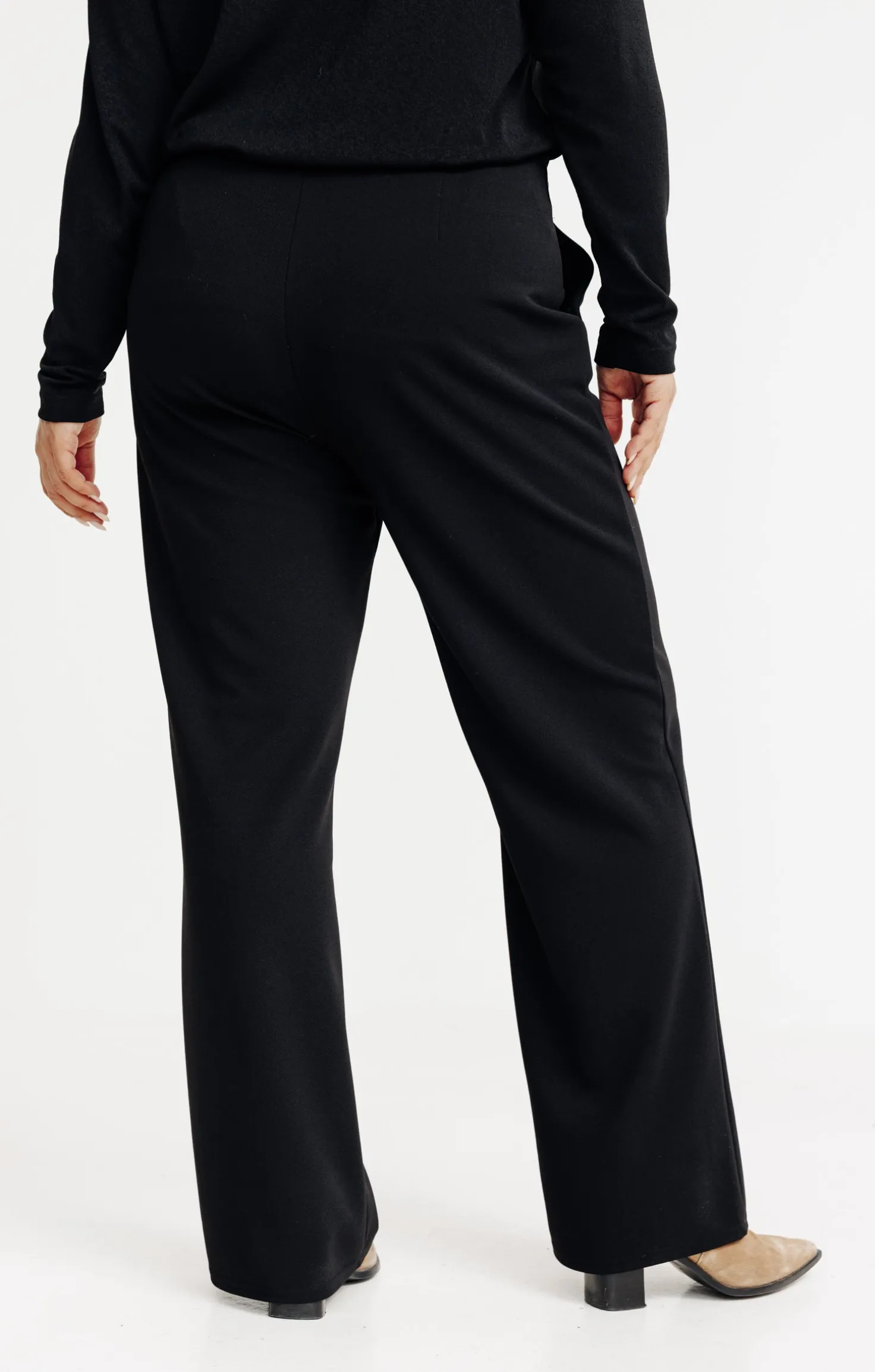 Pantalon large uni à boucle