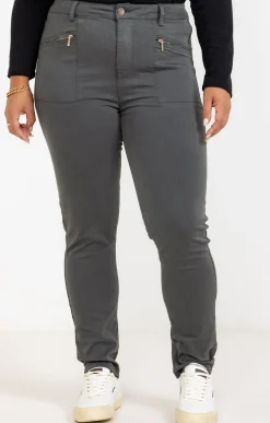 Pantalon style cargo