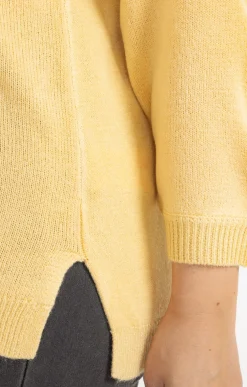Pull avec fil fantaisie