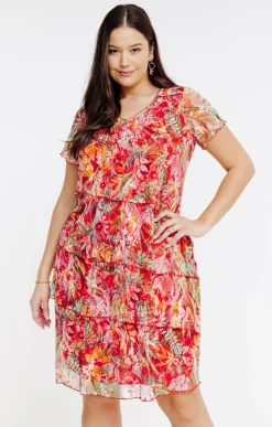 Robe en dentelle avec volants