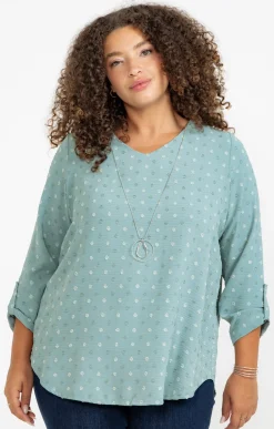 Tunique tissu fantaisie et collier